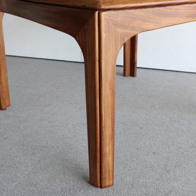 ジープランG-PLANのコーヒーテーブル