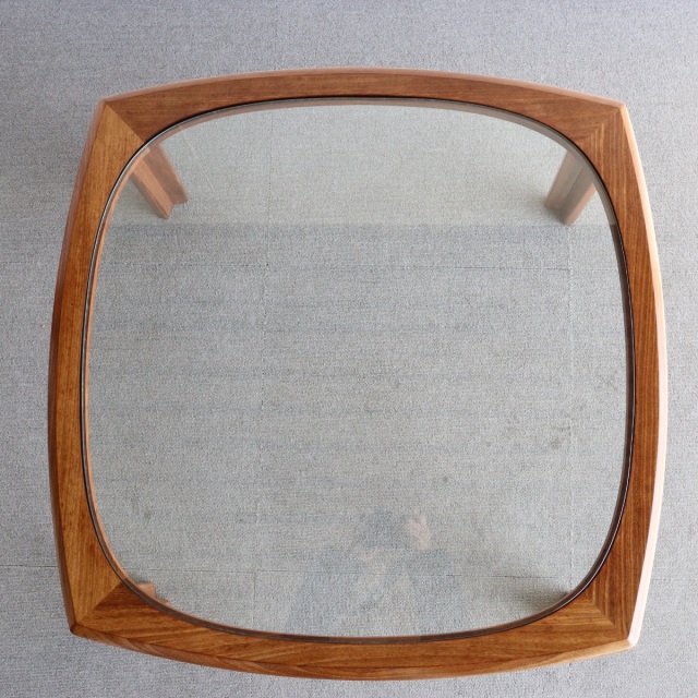 ジープランG-PLANのコーヒーテーブル