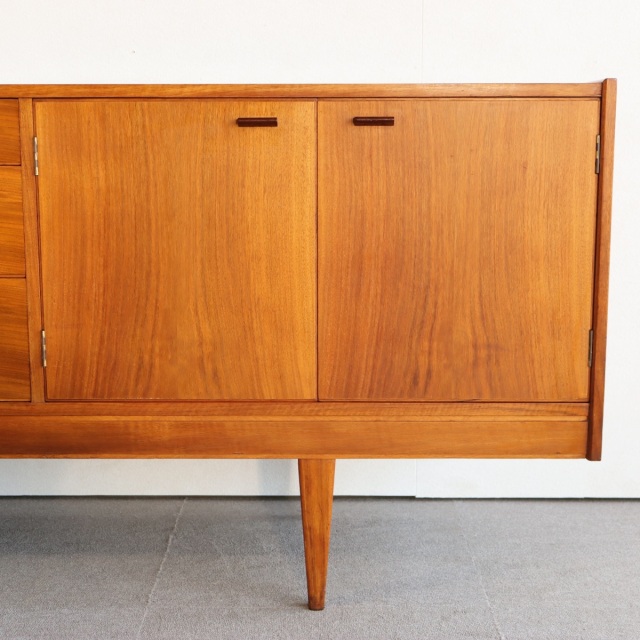 アルフレッドコックスALFRED COXのサイドボード