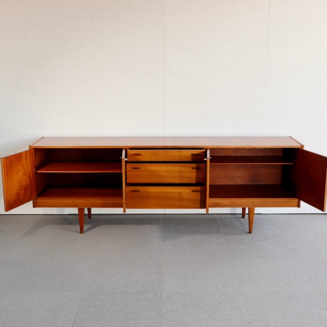 アルフレッドコックスALFRED COXのサイドボード