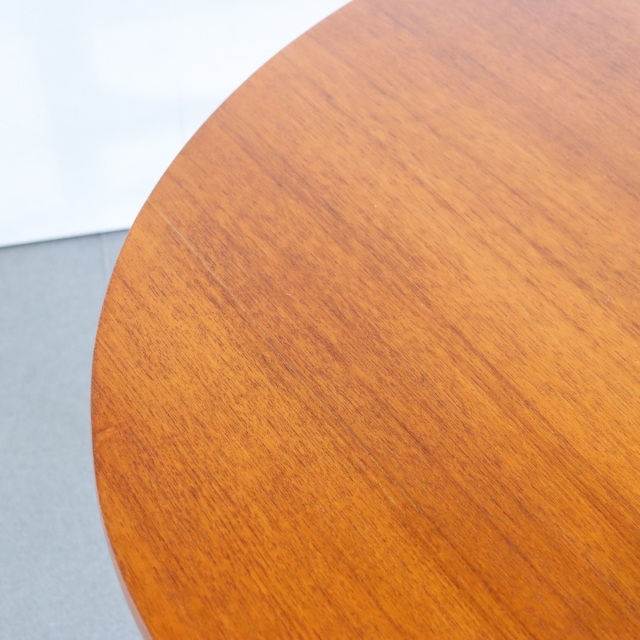 ベイスクラフトBEITHCRAFTのダイニングテーブル