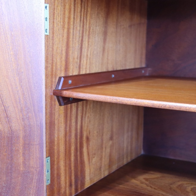 アルフレッドコックスALFRED COXのサイドボード