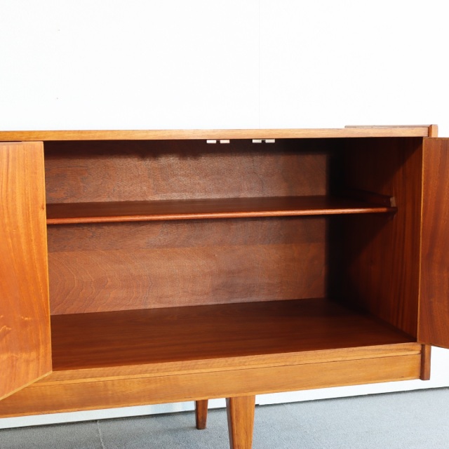 アルフレッドコックスALFRED COXのサイドボード