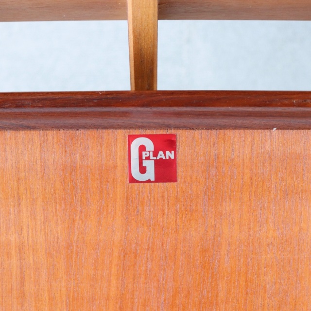 ジープランGーPLANのダイニングテーブル