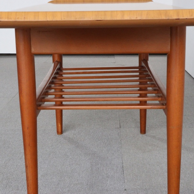 英国ヴィンテージのチーク材のコーヒーテーブル