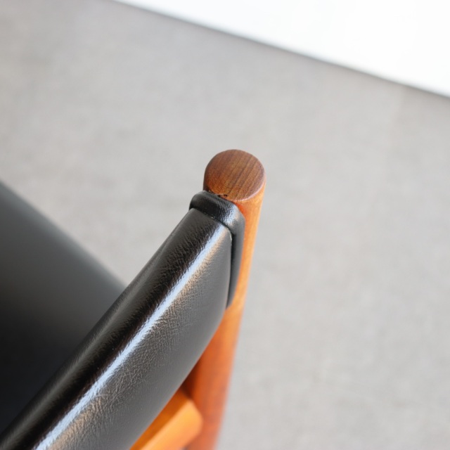 マッキントッシュMacintoshのダイニングチェア
