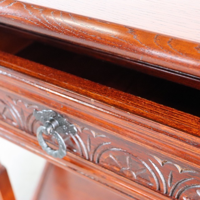 英国ヴィンテージのテーブル