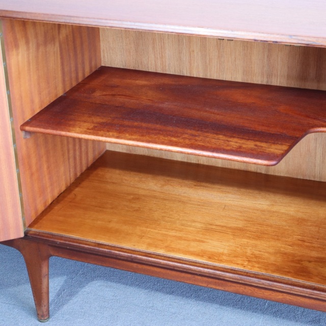 マッキントッシュのサイドボード