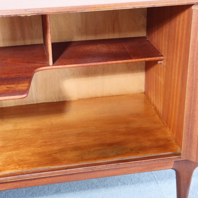 マッキントッシュのサイドボード