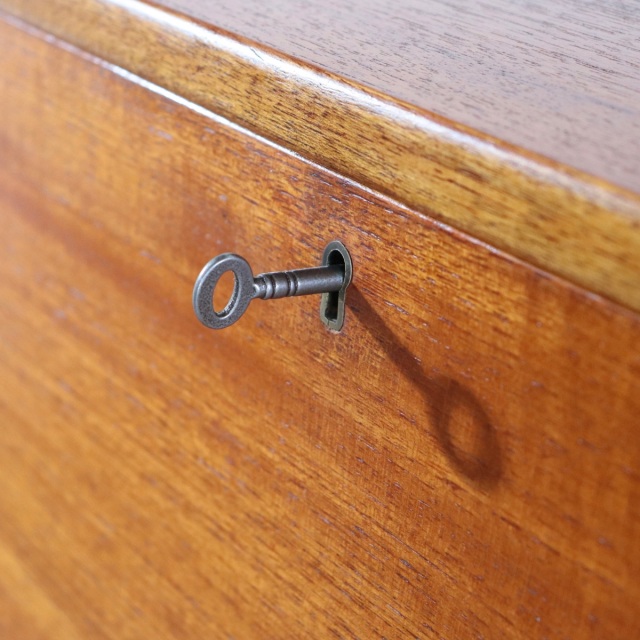 ジェンティークJentiqueのビューロー