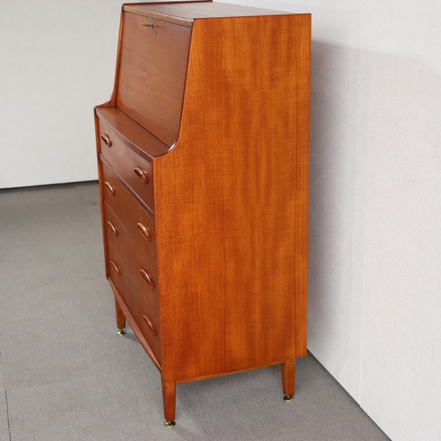 ジェンティークJentiqueのビューロー