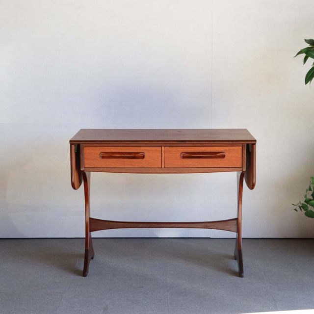 ジープランG-PLANのデスク