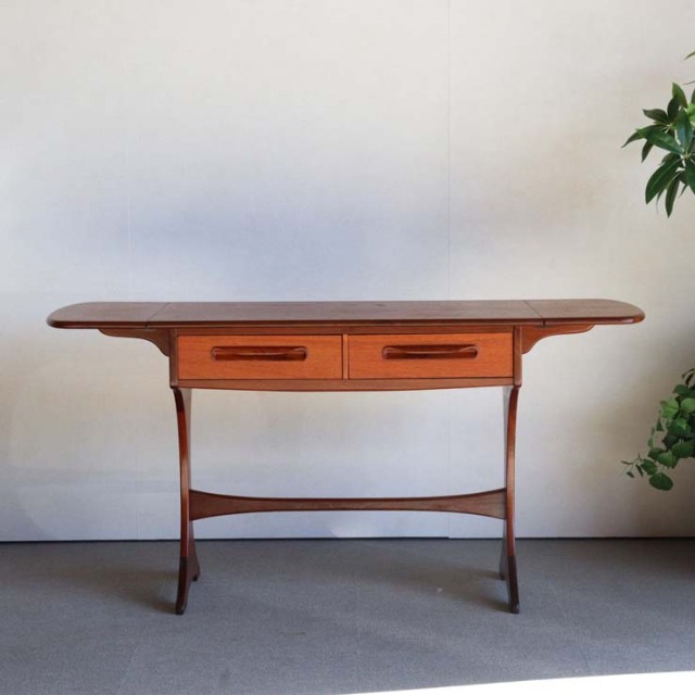 ジープランG-PLANのデスク