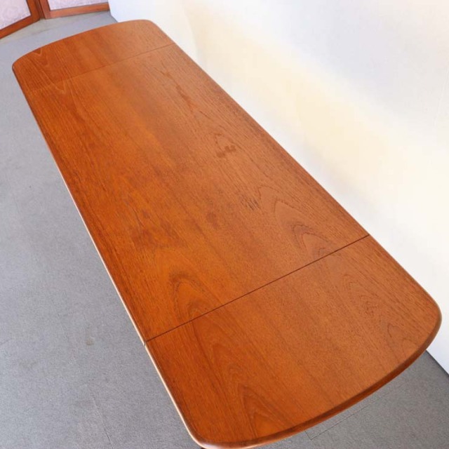 ジープランG-PLANのデスク