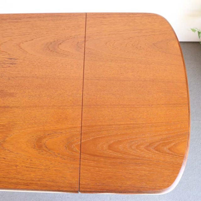 ジープランG-PLANのデスク