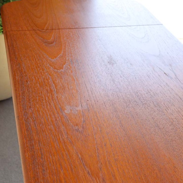 ジープランG-PLANのデスク