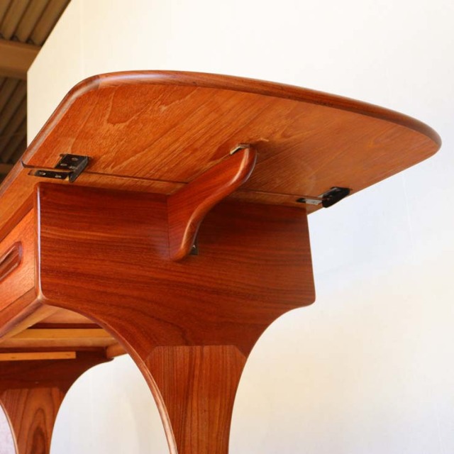 ジープランG-PLANのデスク