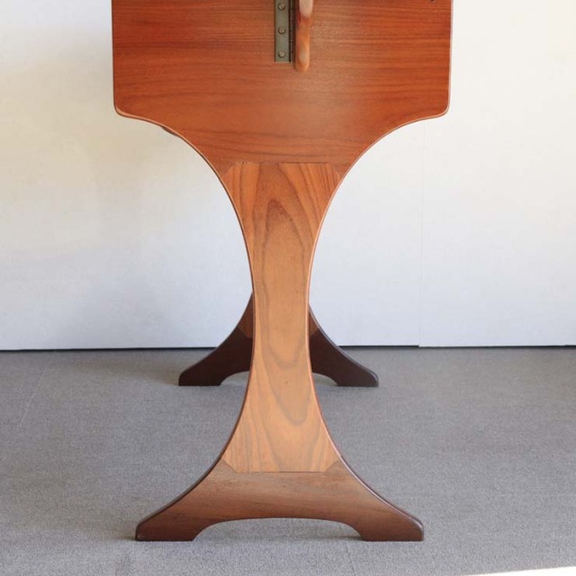 ジープランG-PLANのデスク