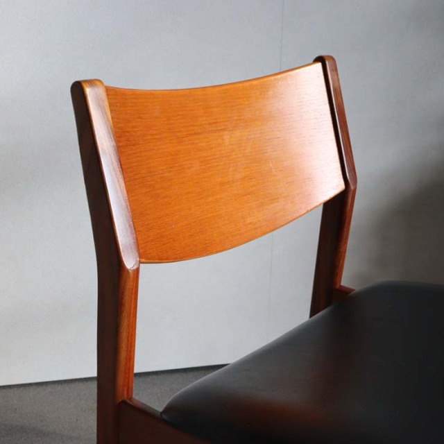 チーク材の英国ヴィンテージのダイニングチェア