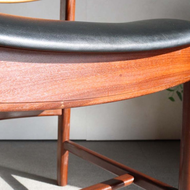 チーク材の英国ヴィンテージのダイニングチェア