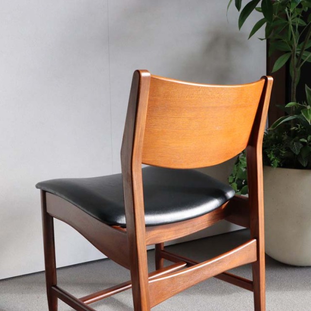 チーク材の英国ヴィンテージのダイニングチェア