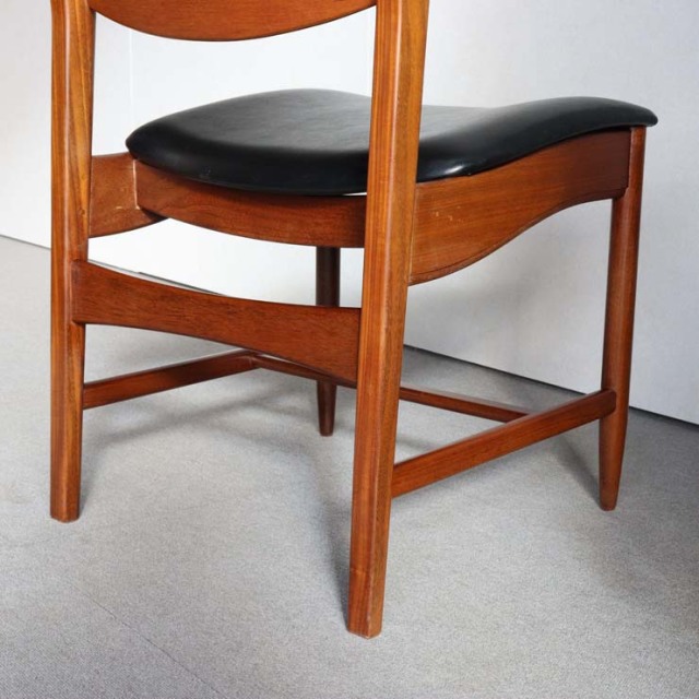 チーク材の英国ヴィンテージのダイニングチェア