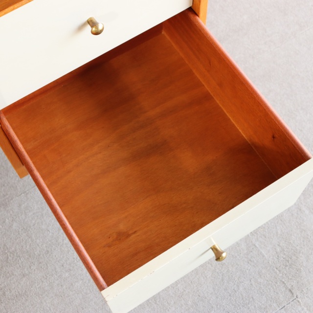 ジープランG-PLANのデスク