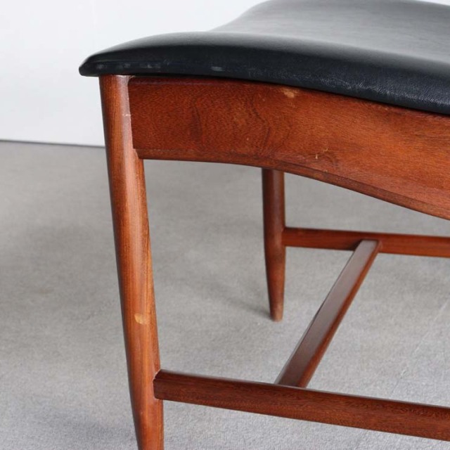 チーク材の英国ヴィンテージのダイニングチェア