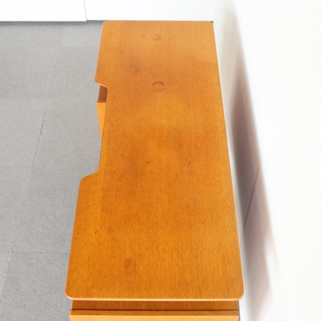 ジープランG-PLANのデスク