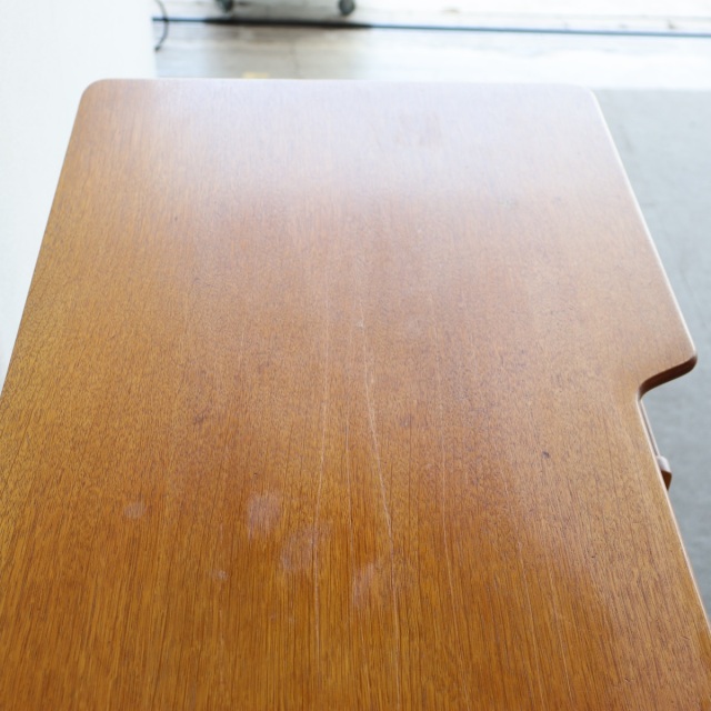 ジープランG-PLANのデスク