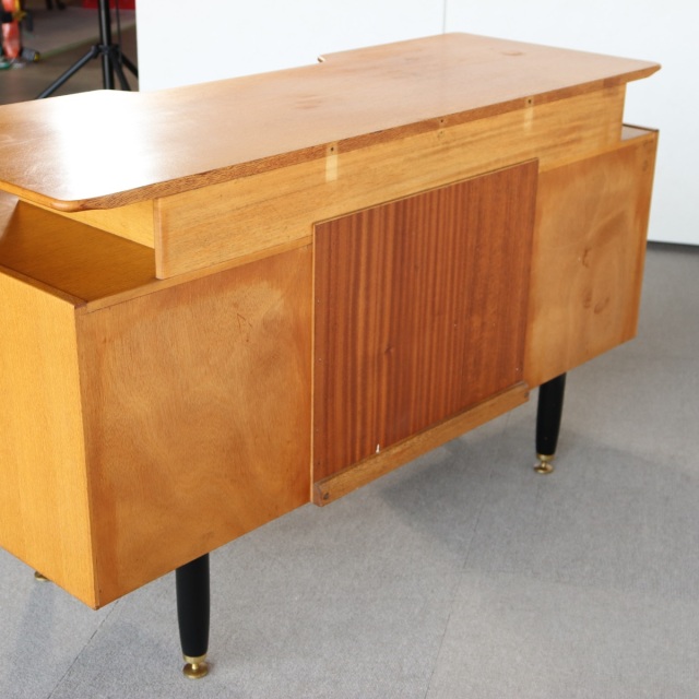 ジープランG-PLANのデスク