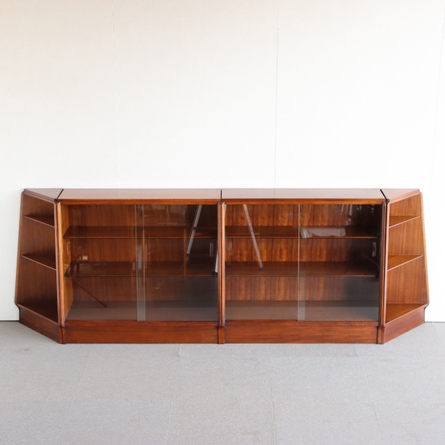 ジープランG-PLANのコーナーブックケース