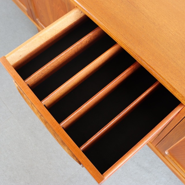 ジープランG-PLANのサイドボード