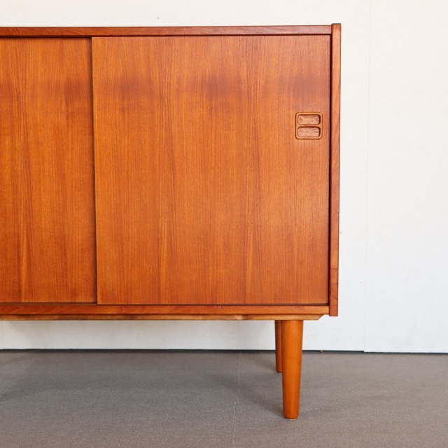 送料込み】【ザ】デンマーク製ヴィンテージキャビネット 商品番号30007