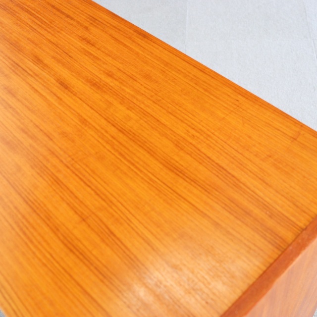 送料込み】【ザ】デンマーク製ヴィンテージキャビネット 商品番号30007