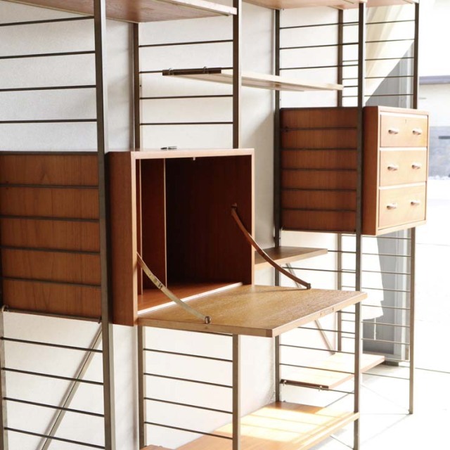 Staples社製・Ladderaxラダラックのユニットシェルフ