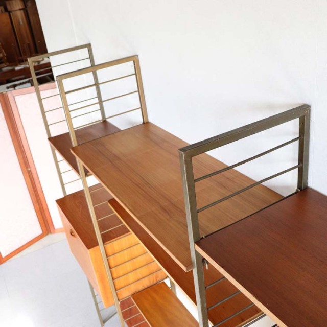 Staples社製・Ladderaxラダラックのユニットシェルフ