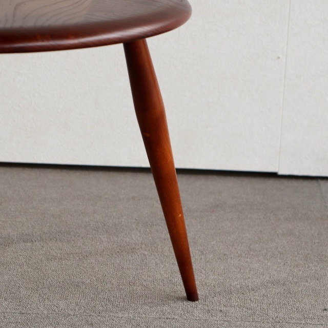 アーコールのコーヒーテーブル