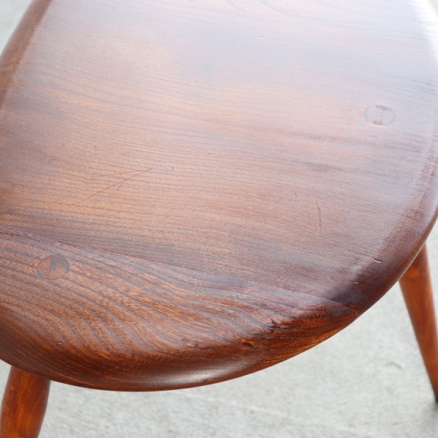 アーコールのコーヒーテーブル