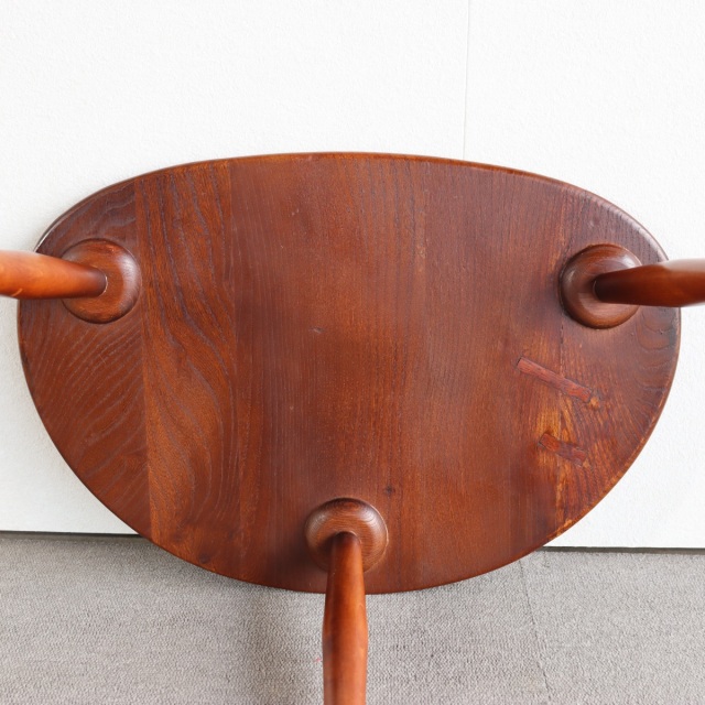 アーコールのコーヒーテーブル