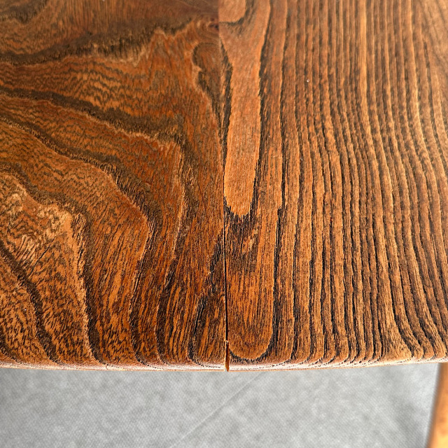 アーコールの椅子