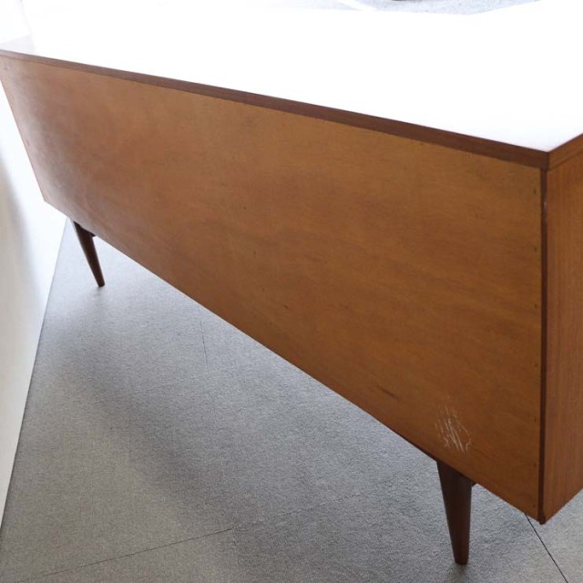 職人気質が強め。 エリオッツ・オブ・ニューベリーELLIOTTS OF NEWBURY