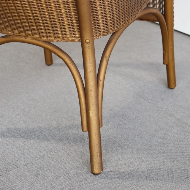 ロイドルームのアームチェア