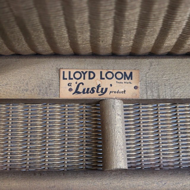 ロイドルームのアームチェア