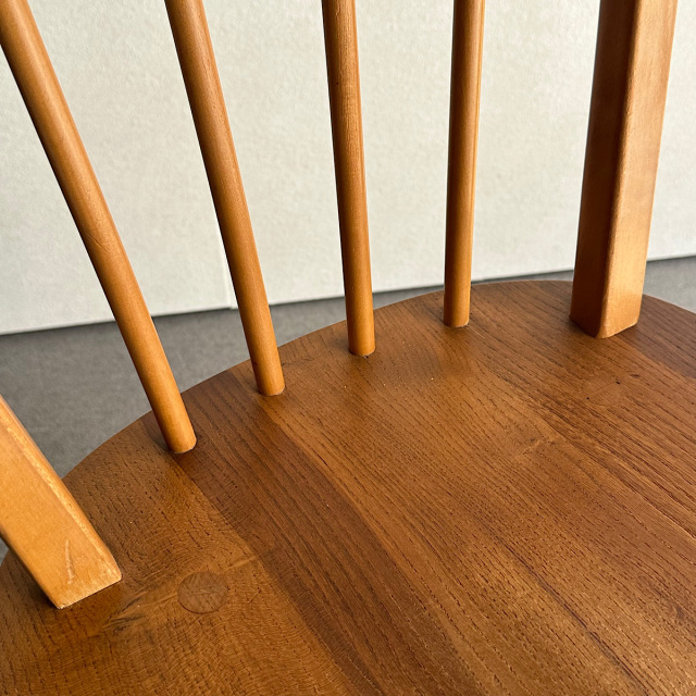 アーコールの椅子