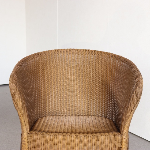 ロイドルームのアームチェア