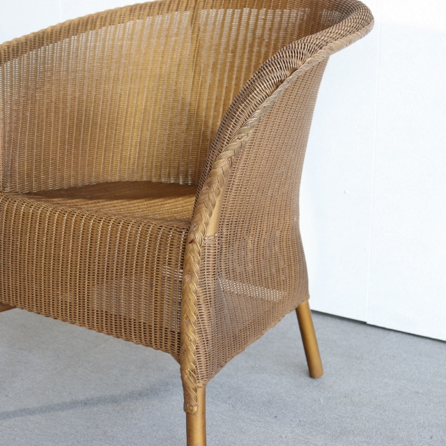 ロイドルームのアームチェア