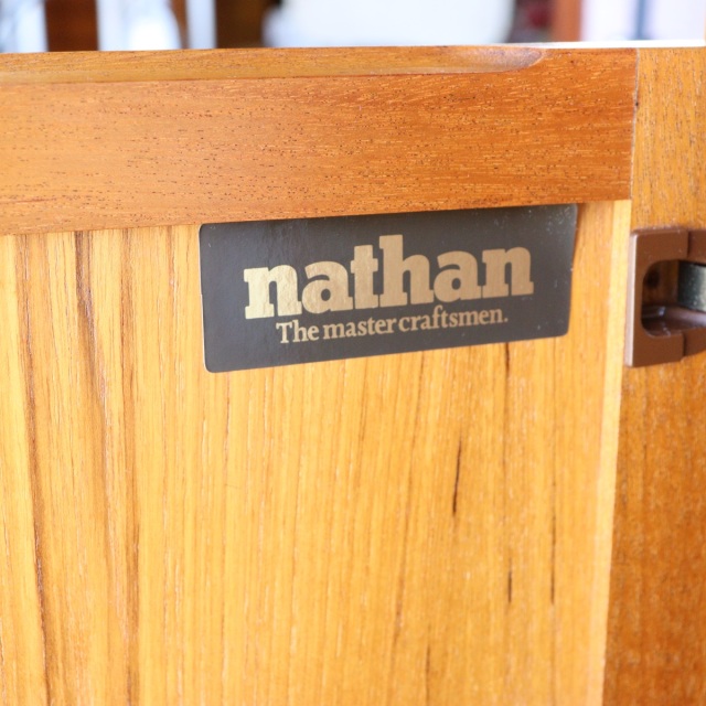 ネイサンNATHANのキャビネット