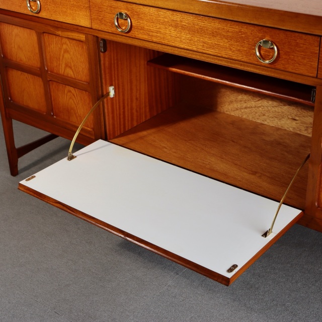 ネイサンのサイドボード