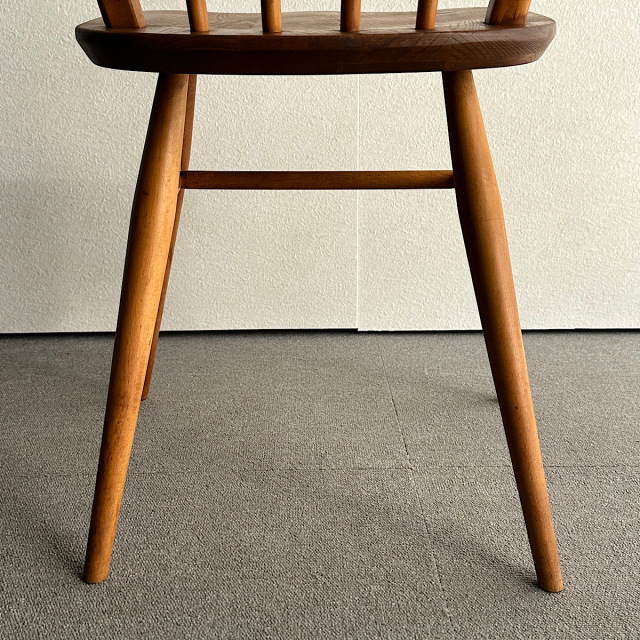 アーコールの椅子